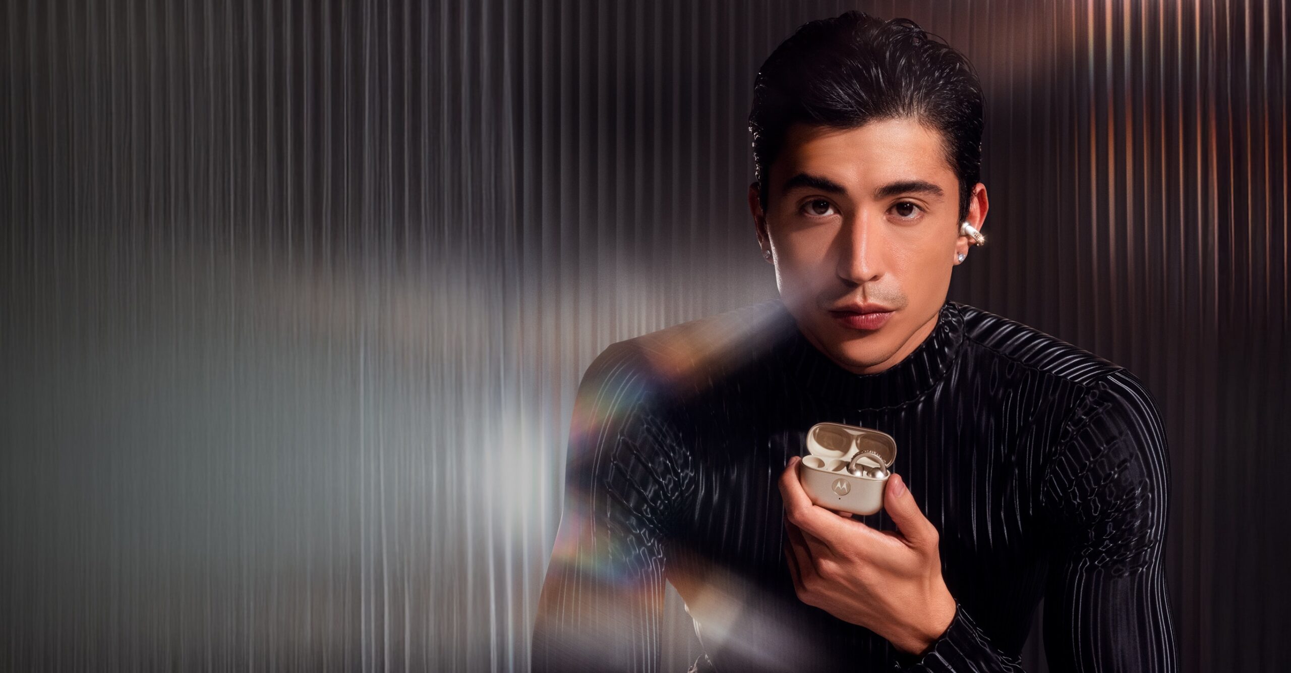 هندزفری بلوتوث موتورولا مدل (moto buds Loop (Swarovski Edition