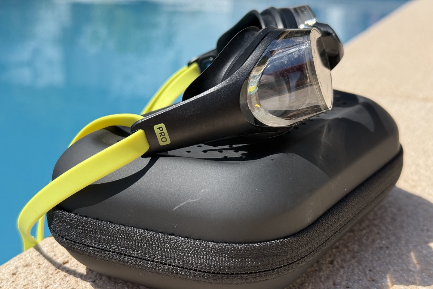 عینک شنا هوشمند FORM Smart Swim 2