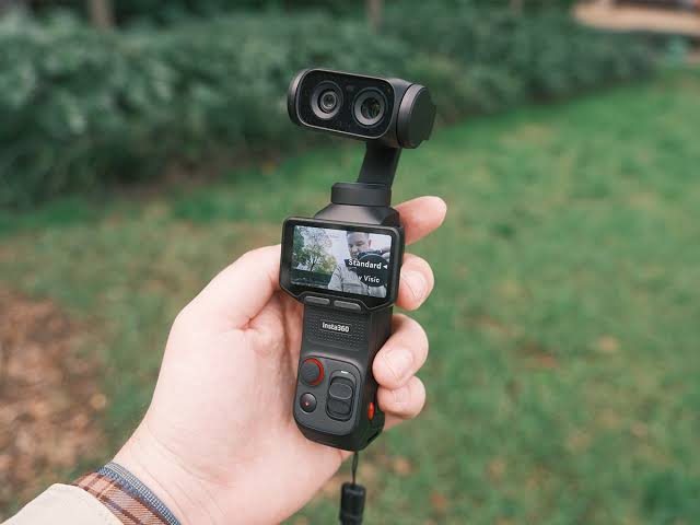 Luna Ultra
Insta360 Luna Ultra
گیمبال Insta360 Luna Ultra Standard Combo